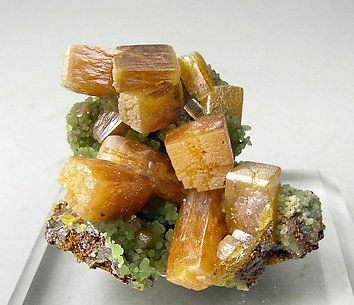 Wulfenite with Mimetite. 