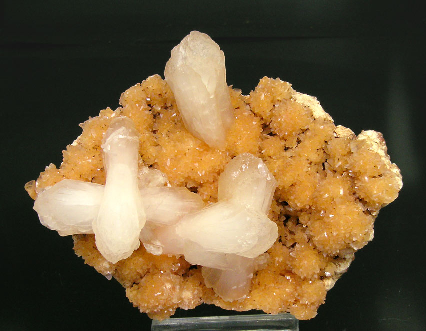 specimens/s_imagesN1/Stilbite-JB12N1.jpg