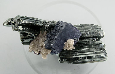 Bournonite with Fluorite, Muscovite and Jamesonite. Top