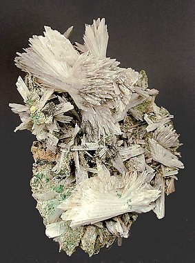 Gypsum with Malachite and Boulangerite. 