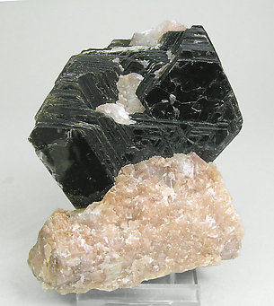 Phlogopite with Calcite. Rear