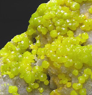 Pyromorphite with Quartz. 
