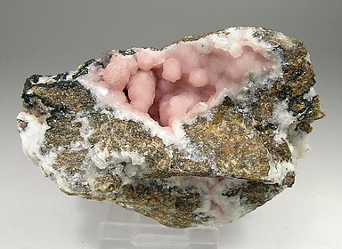 Rhodochrosite with Kentrolite. 