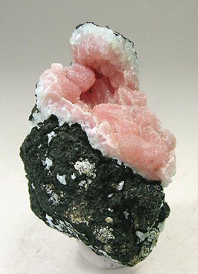 Rhodochrosite with Kentrolite.