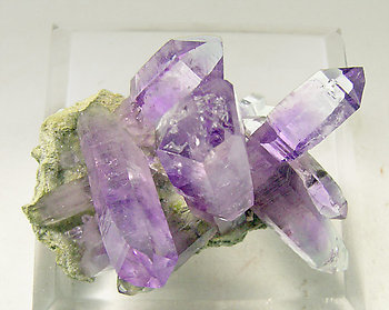 Quartz (variety amethyst). Top