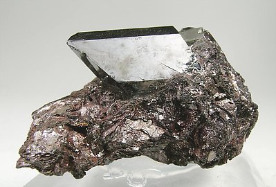 Rutile with Pyrophyllite. Front