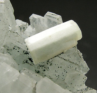 Milarite with Cleavelandite. 