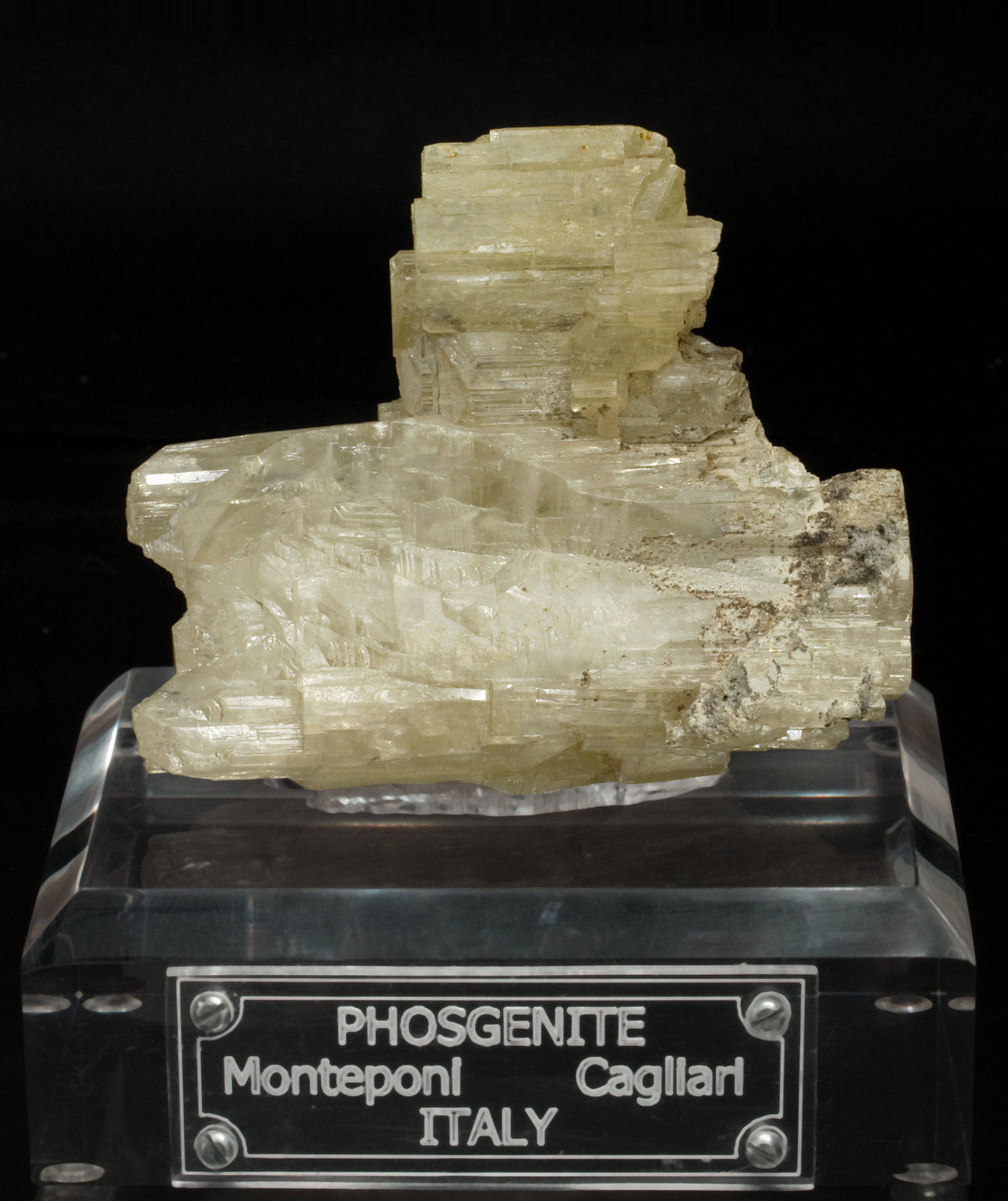 specimens/s_imagesN6/Phosgenite-EJ67N6f.jpg