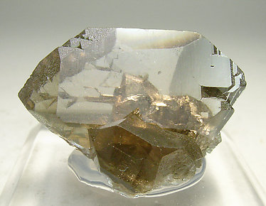 Doubly terminated smoky Quartz. Front