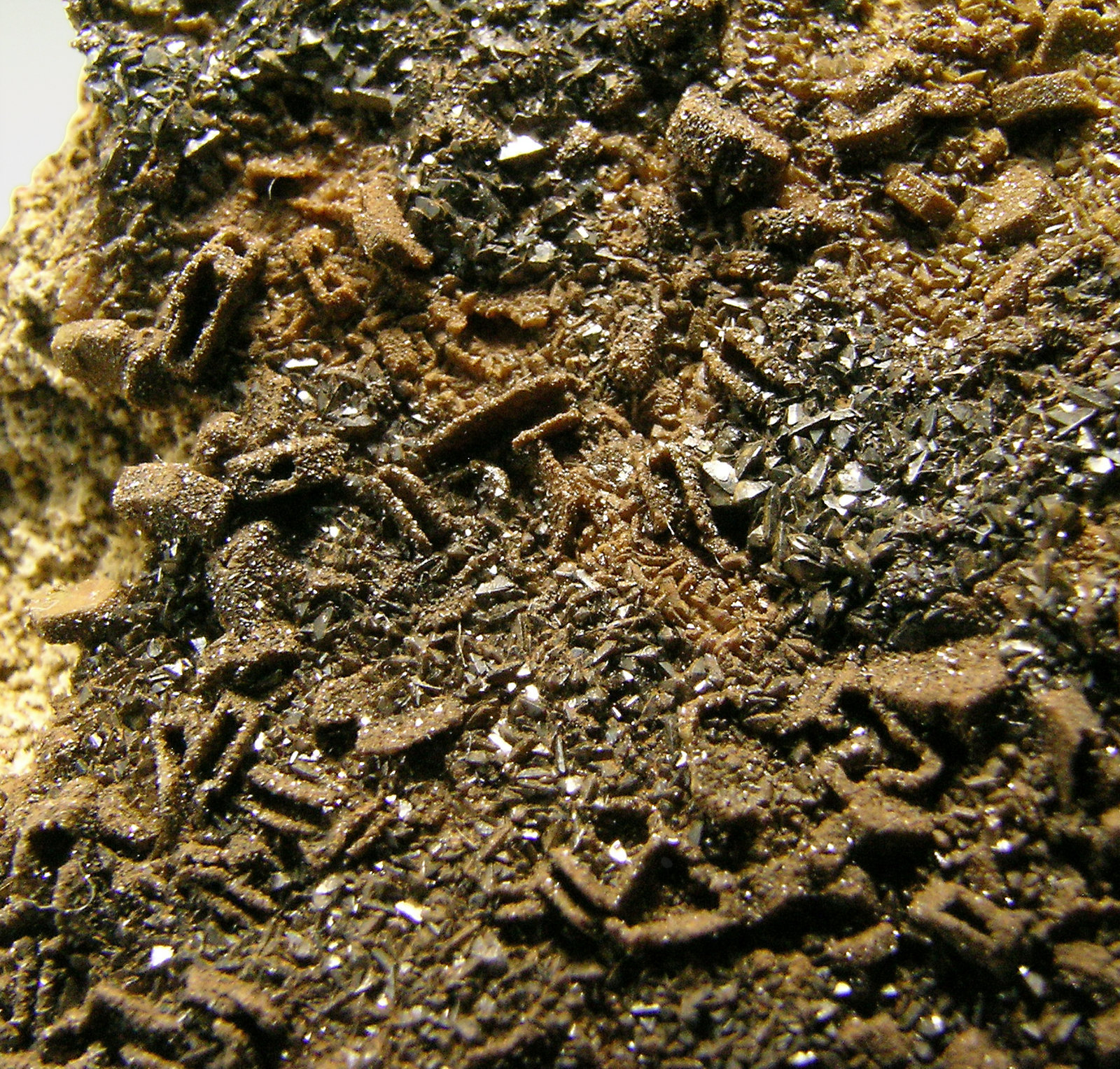 specimens/s_imagesN7/Descloizite_after_Vanadinite-NH9N7d.jpg
