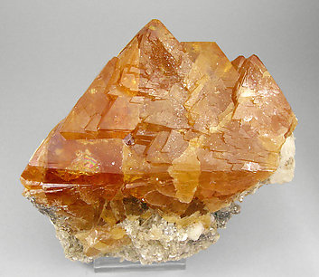 Scheelite with Albite and Muscovite.