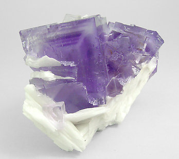 Fluorite with Baryte. Side