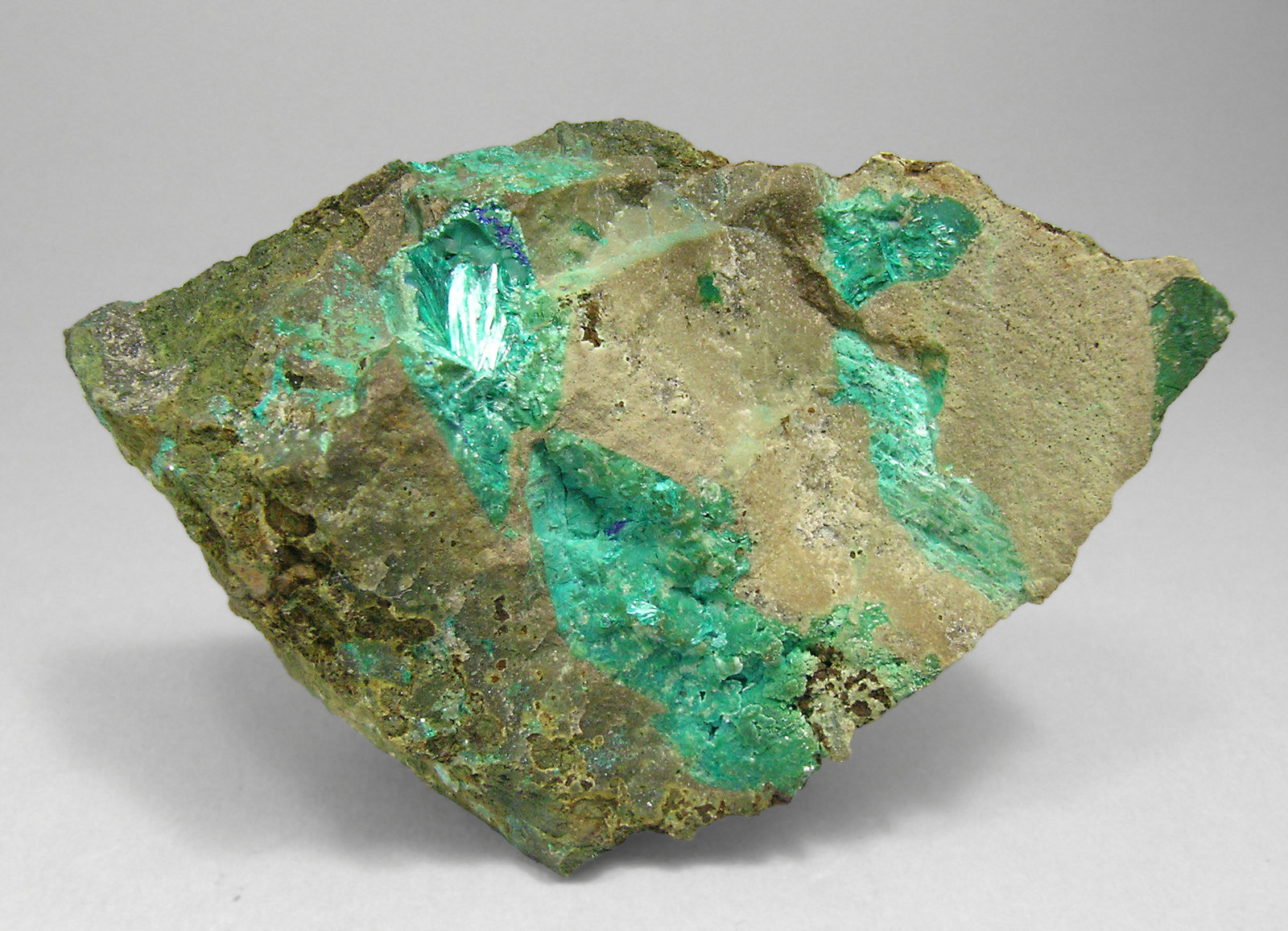 specimens/s_imagesP1/Tyrolite-RV8P1f.jpg