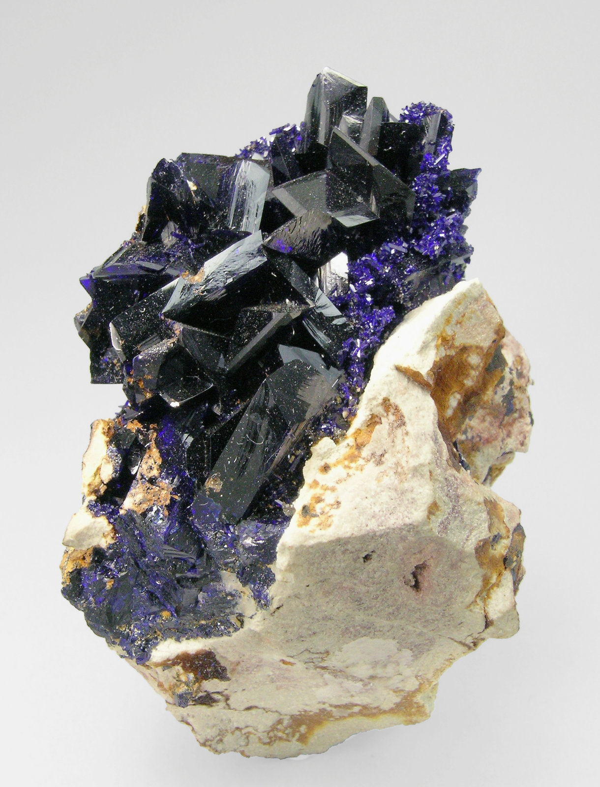 specimens/s_imagesP2/Azurite-NK69P2s.jpg