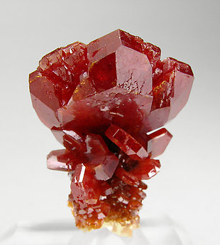 Vanadinite with Baryte. Rear