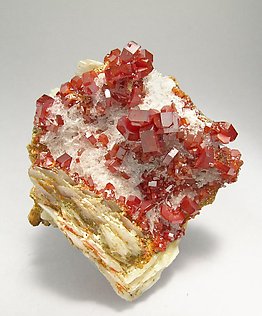 Vanadinite with Baryte and Gypsum. Side