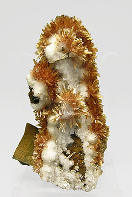 Inesite with Calcite.