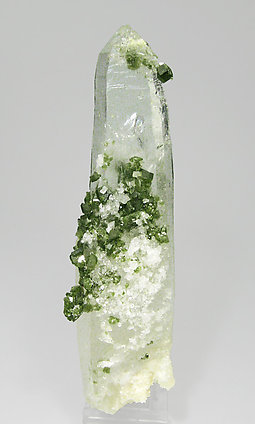 Quartz with Fluor-uvite and Magnesite.