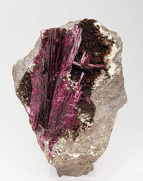 Erythrite with Quartz.