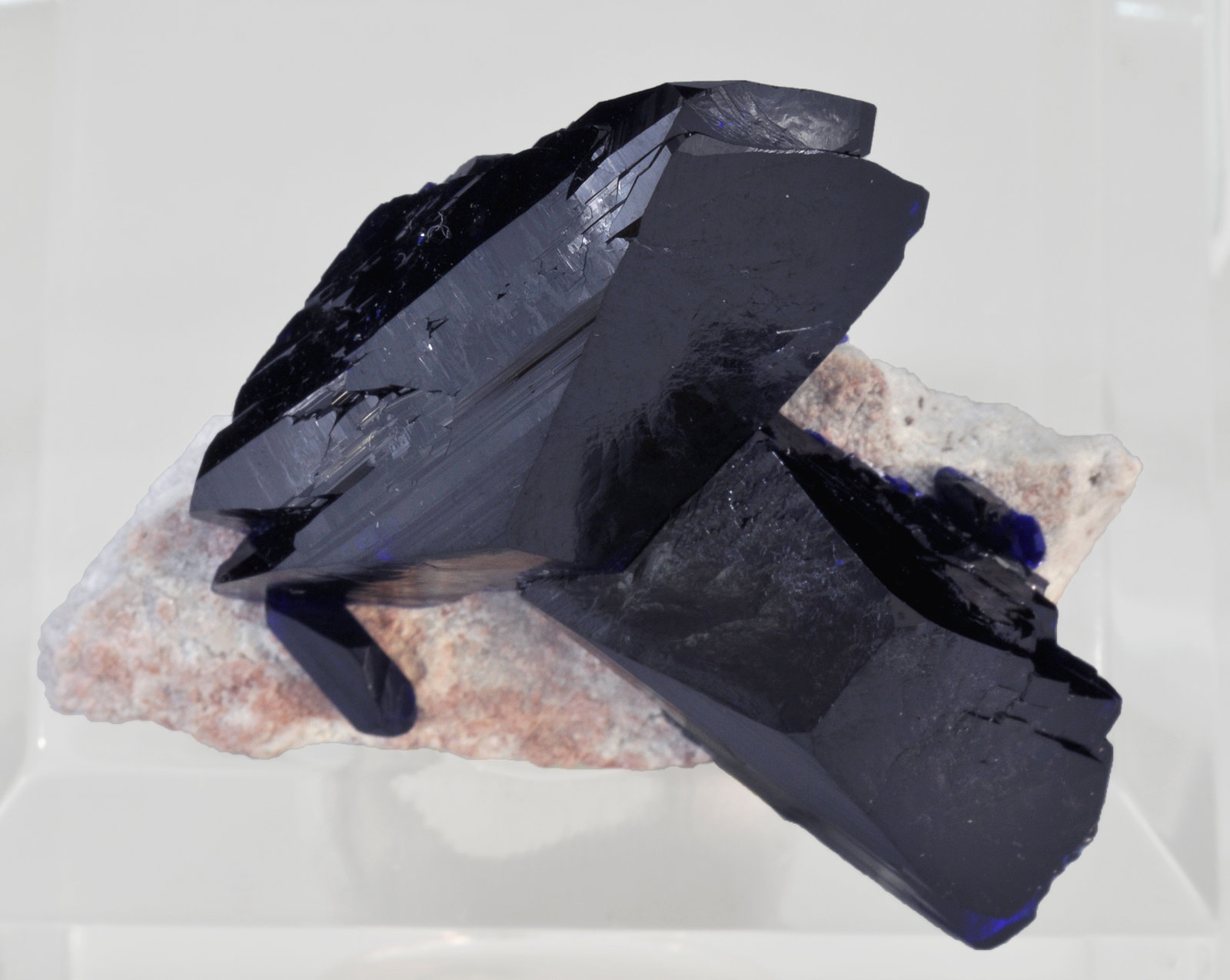 specimens/s_imagesQ8/Azurite-EB63Q8t.jpg