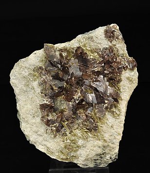 Axinite-(Fe) with Epidote and Quartz.