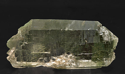 Quartz (variety gwindel) with Chlorite inclusions. Front