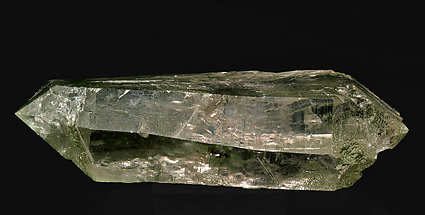Quartz (variety gwindel) with Chlorite inclusions. Top