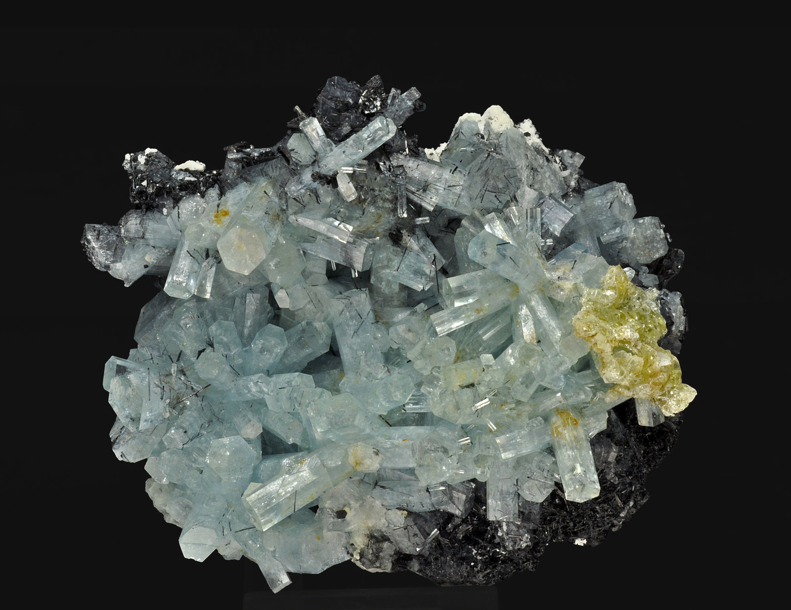 specimens/s_imagesR1/Beryl_Aquamarine-TZ73R1f.jpg