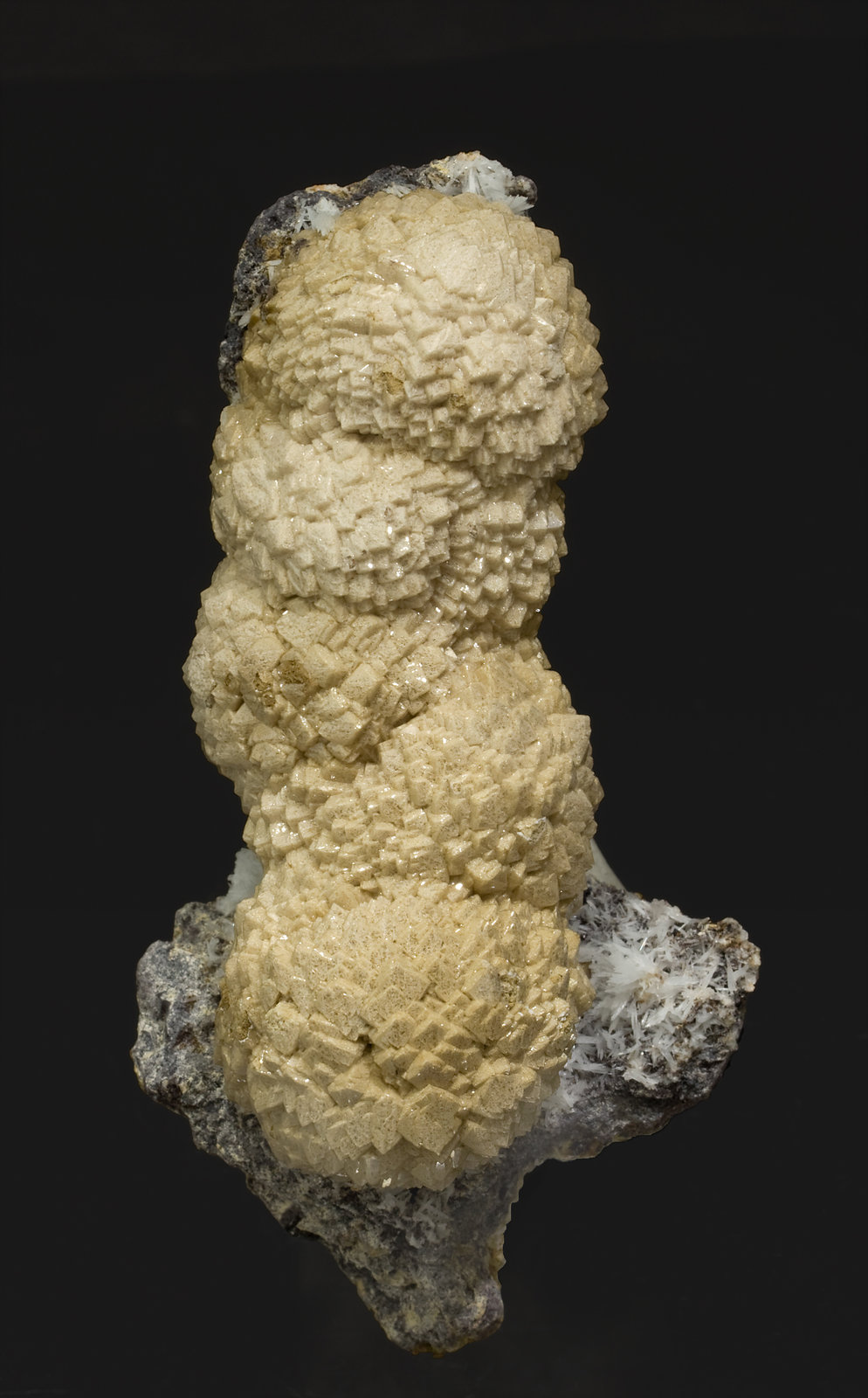 specimens/s_imagesR6/Olmiite-MH47R6f.jpg
