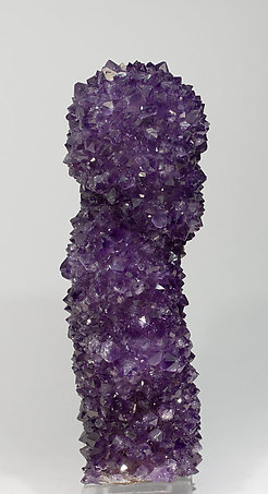 Quartz (variety amethyst). Rear