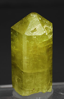 Fluorapatite. Rear