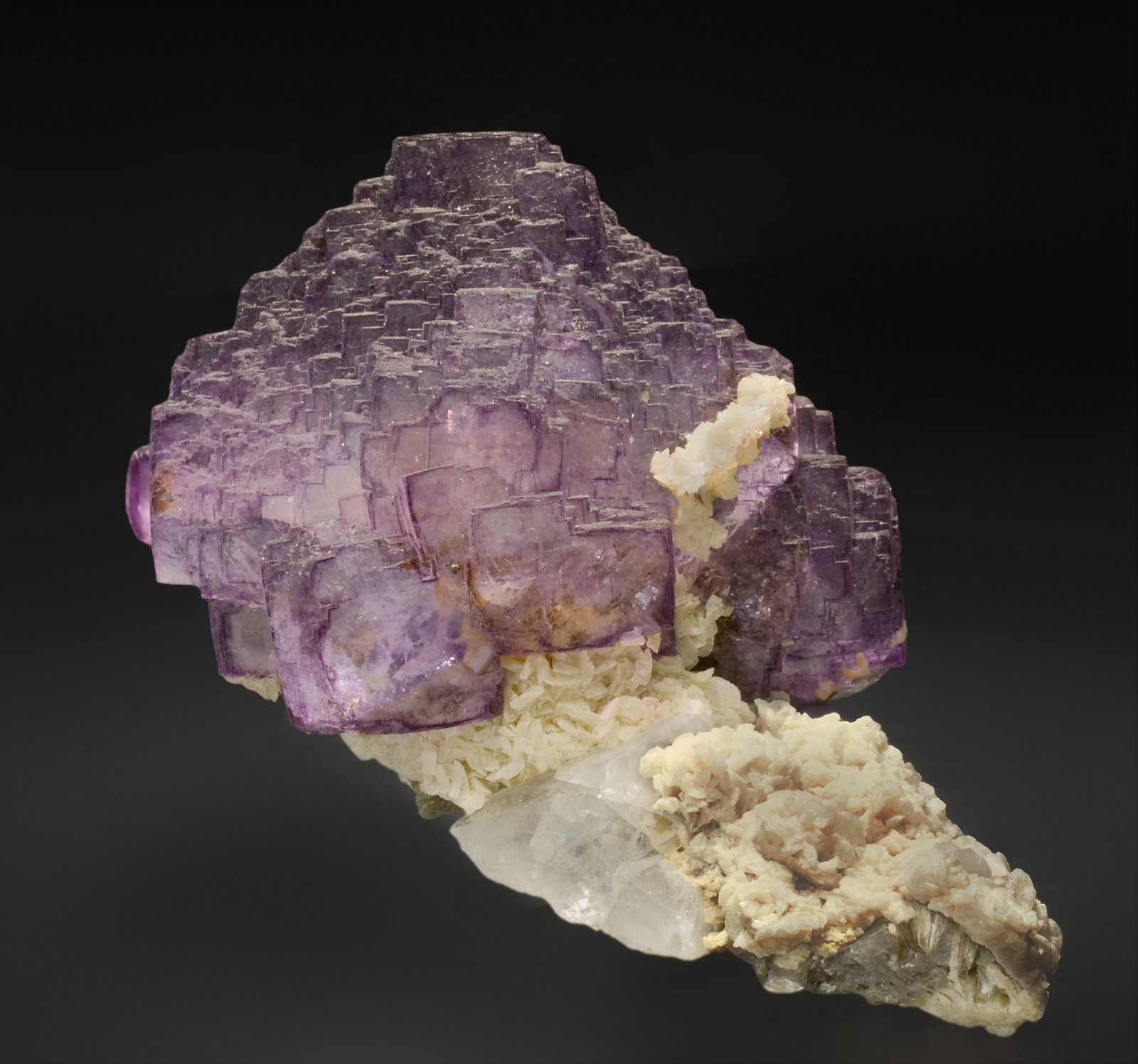 specimens/s_imagesR9/Fluorite-MK50R9f.jpg