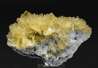 Baryte with Quartz.