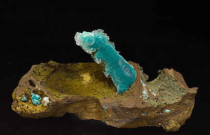 Rosasite with Calcite. 