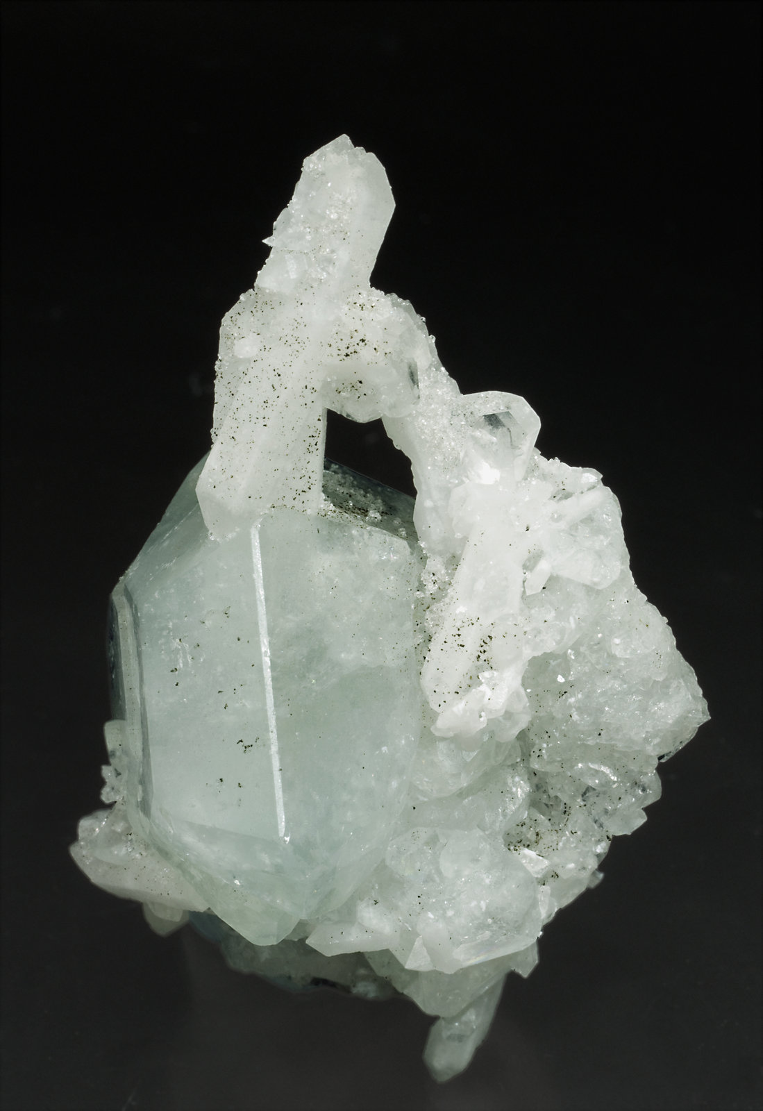 specimens/s_imagesS9/Datolite-AF96S9s.jpg