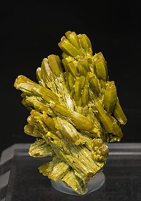 Pyromorphite. Front