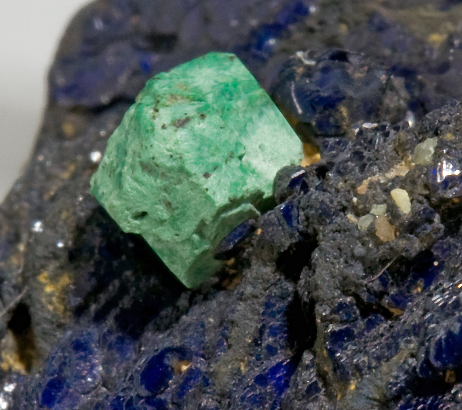 specimens/s_imagesT3/Azurite-TF86T3d.jpg