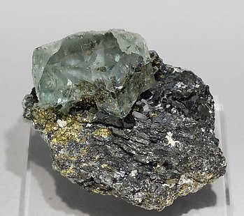 Fluorite with Pyrite, Sphalerite and Quartz. 