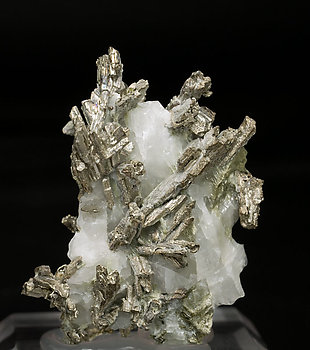 Allargentum with Calcite. 