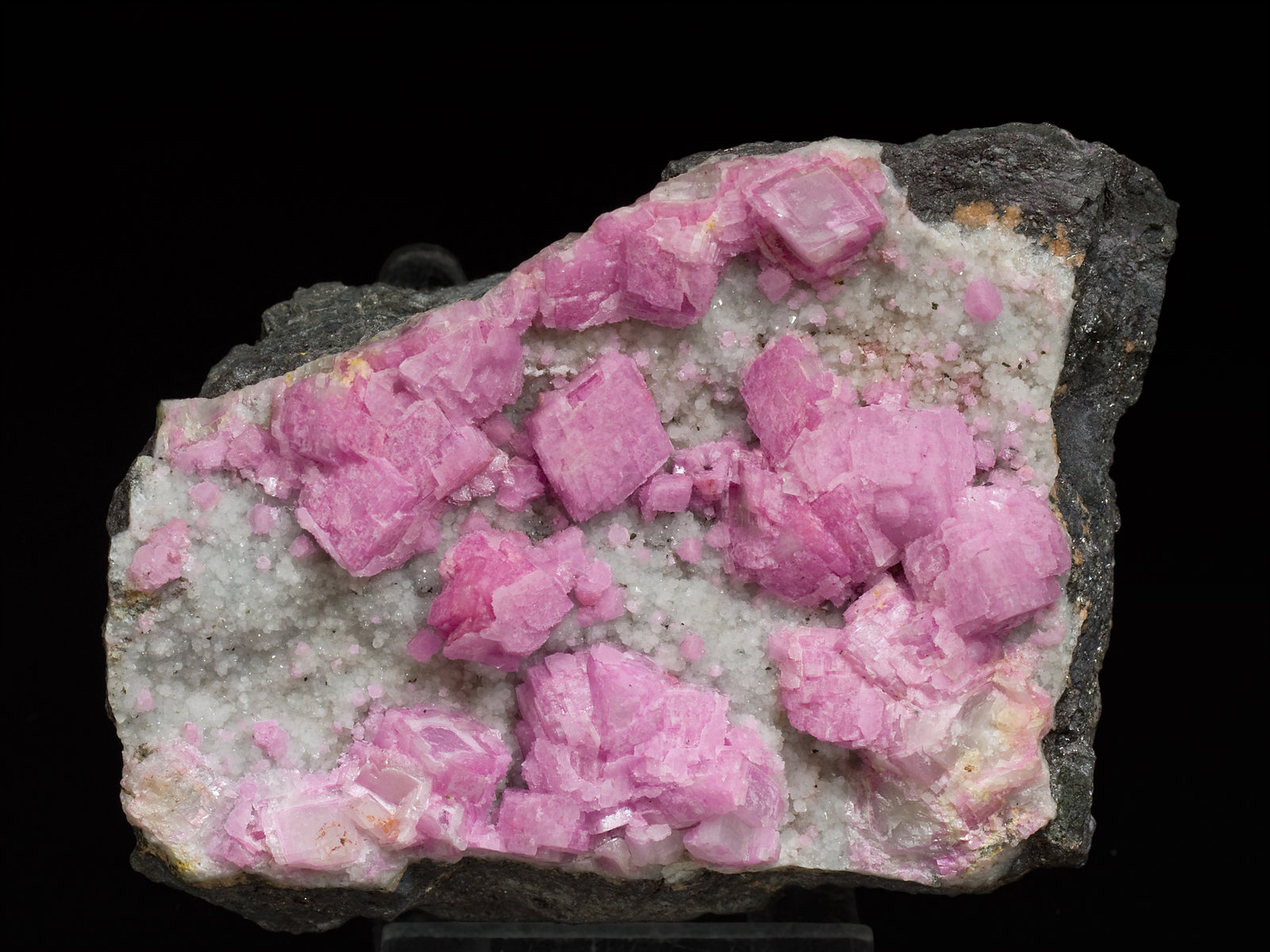 specimens/s_imagesT4/Dolomite-EH96T4f.jpg