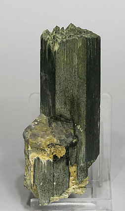 Arfvedsonite with smoky Quartz. Rear