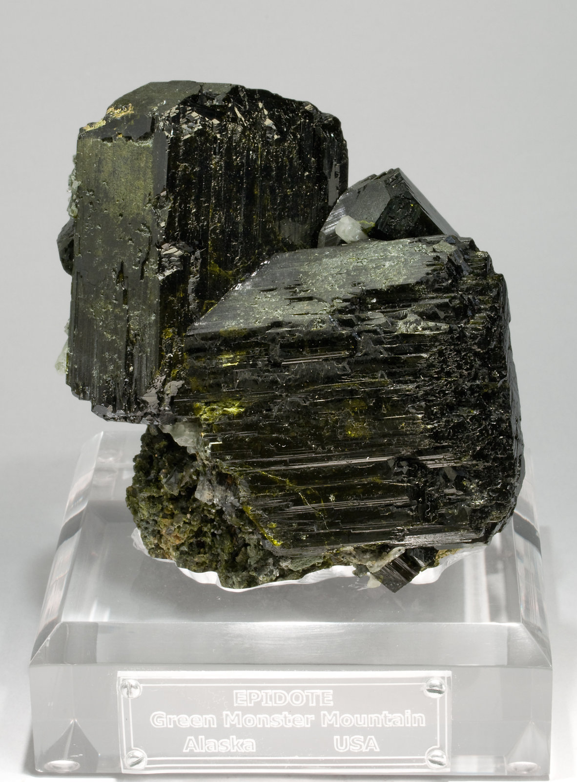 specimens/s_imagesT8/Epidote-TB47T8f.jpg