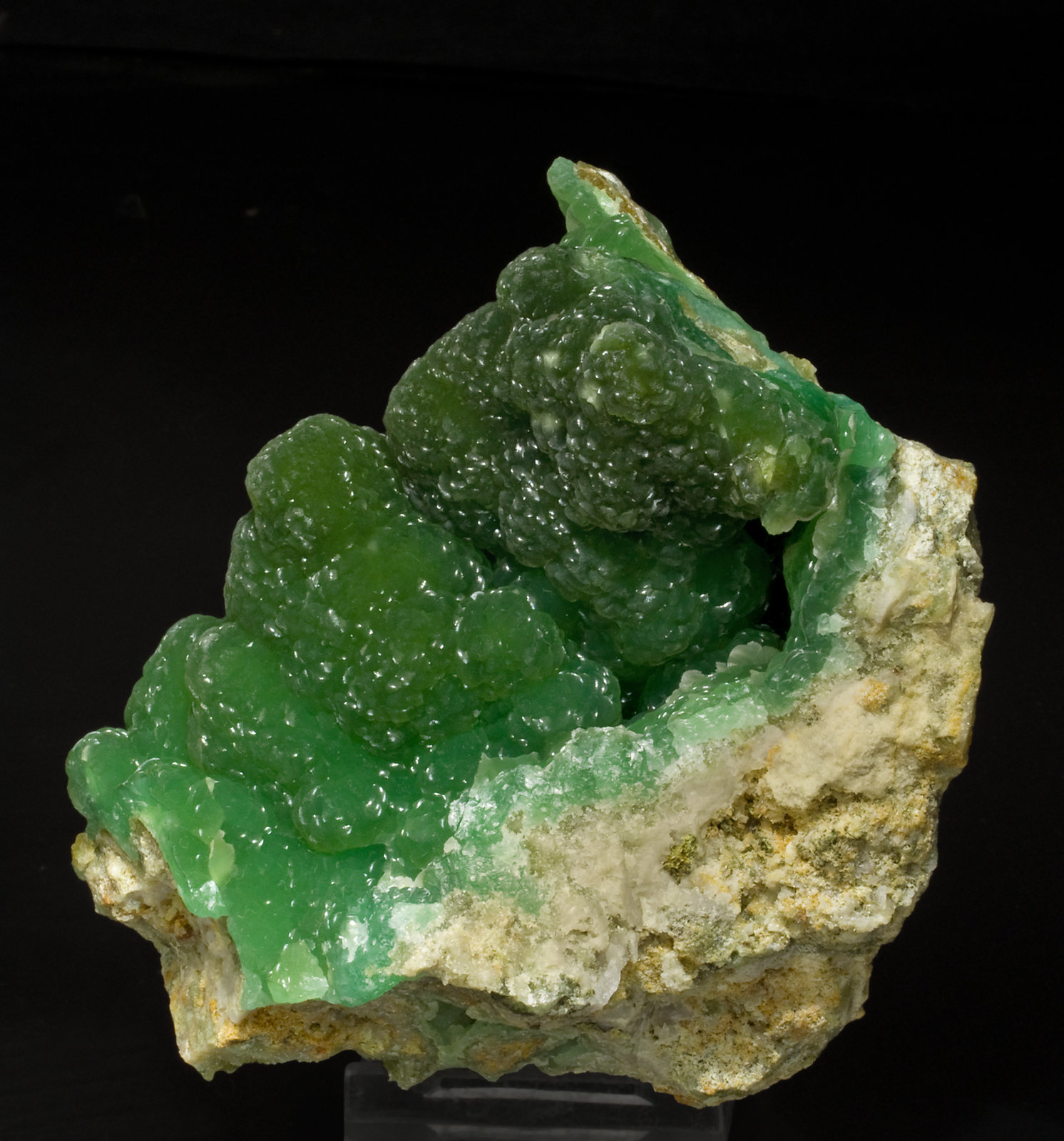 specimens/s_imagesV0/Smithsonite-MQ50V0r.jpg