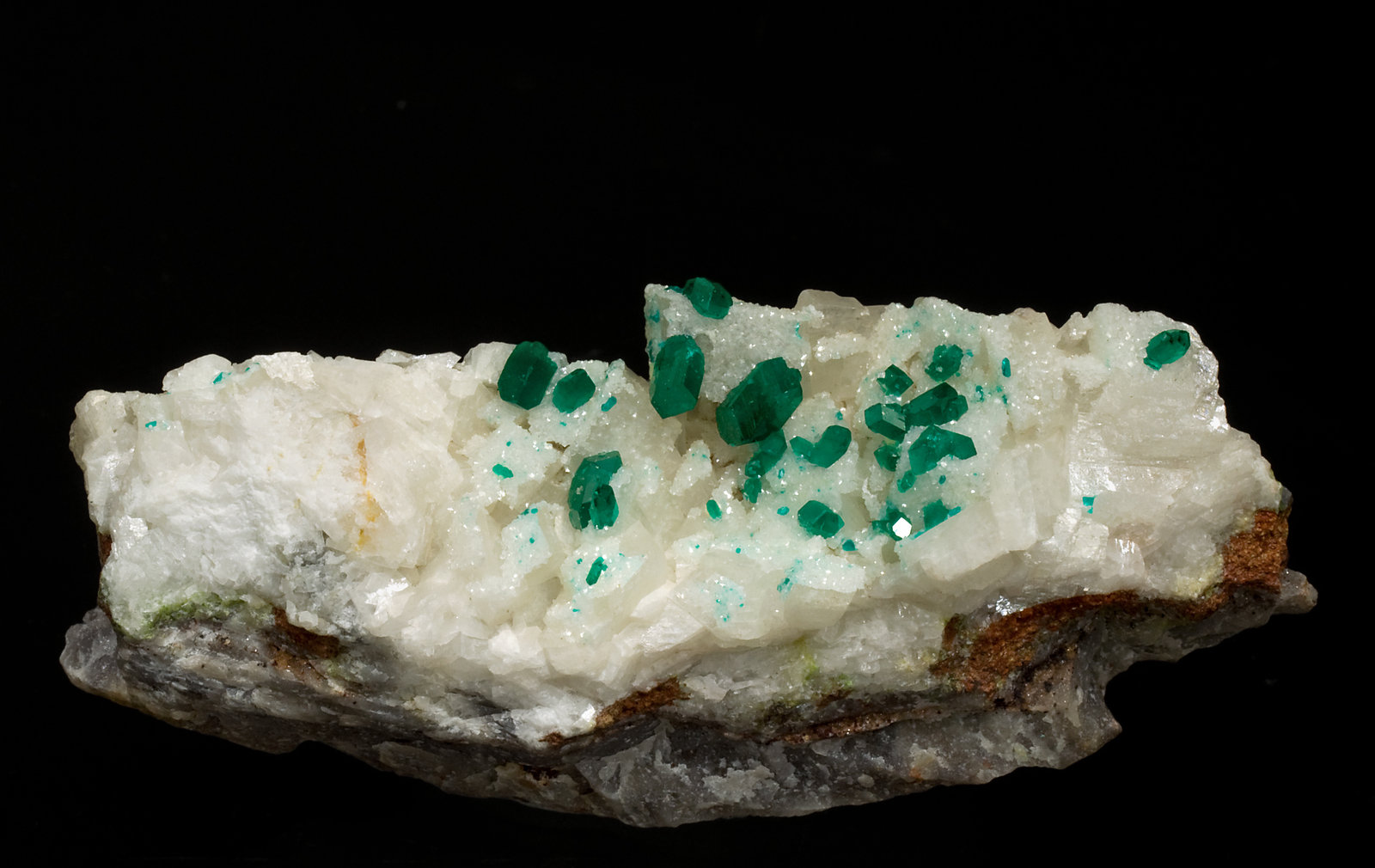 specimens/s_imagesV5/Dioptase-RG16V5f.jpg