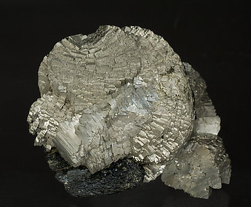 Arsenopyrite with Ilvaite. Front