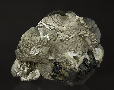 Arsenopyrite with Ilvaite. Rear