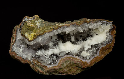 Aragonite and Goethite on Quartz. 