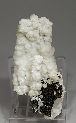 Descloizite with Calcite.