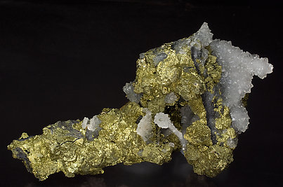 Chalcopyrite with Quartz.