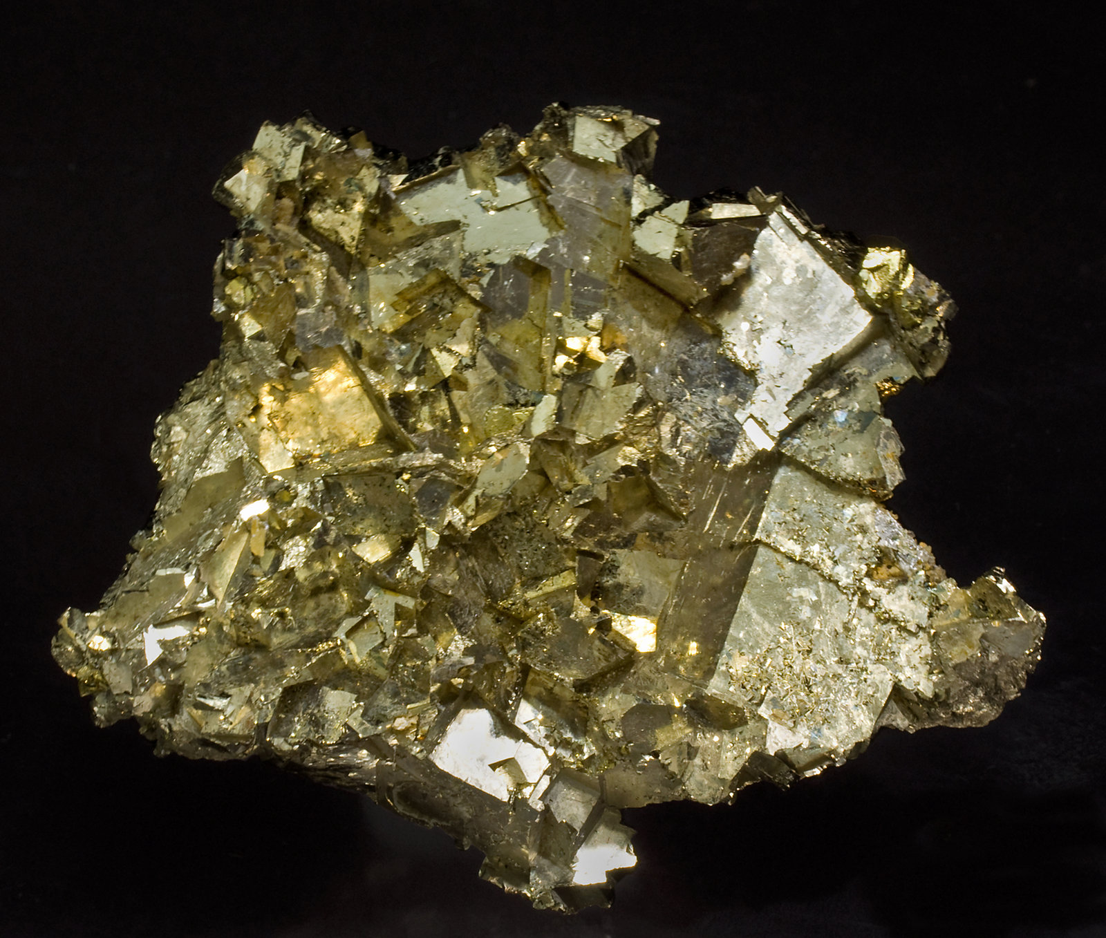 specimens/s_imagesW2/Pyrite-EF96W2r.jpg